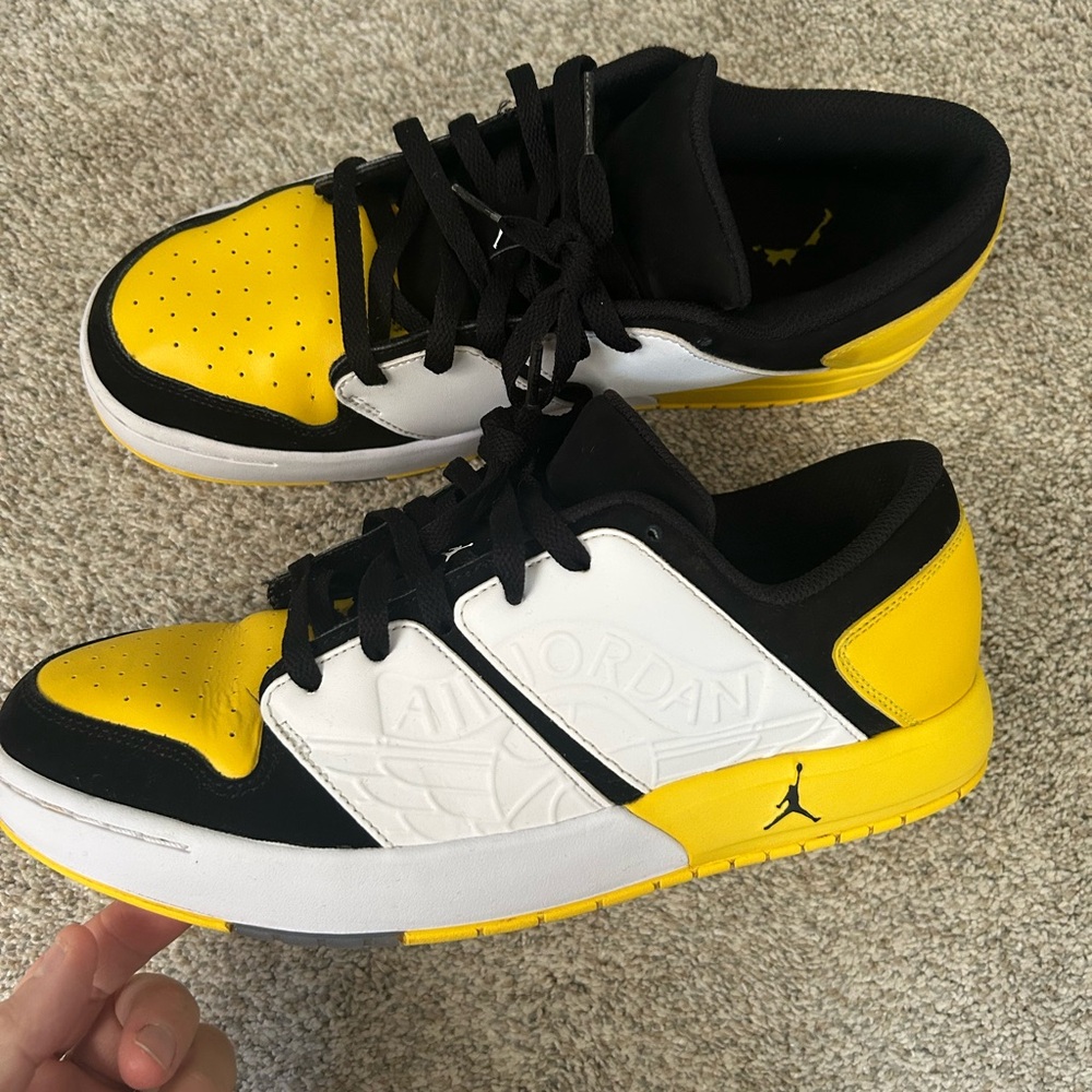 Jordan Men's Black, White, and Yellow Sneakers